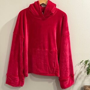 Free People Movement Size Medium Cherry Plush Velour Hoodie Boho Soft Y2k Casual